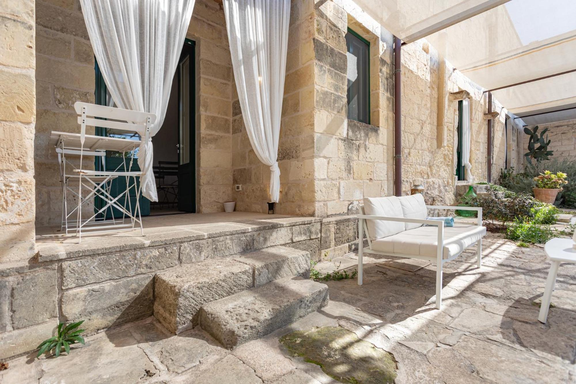 Masseria Torre Sant'Andrea Melendugno Exterior photo